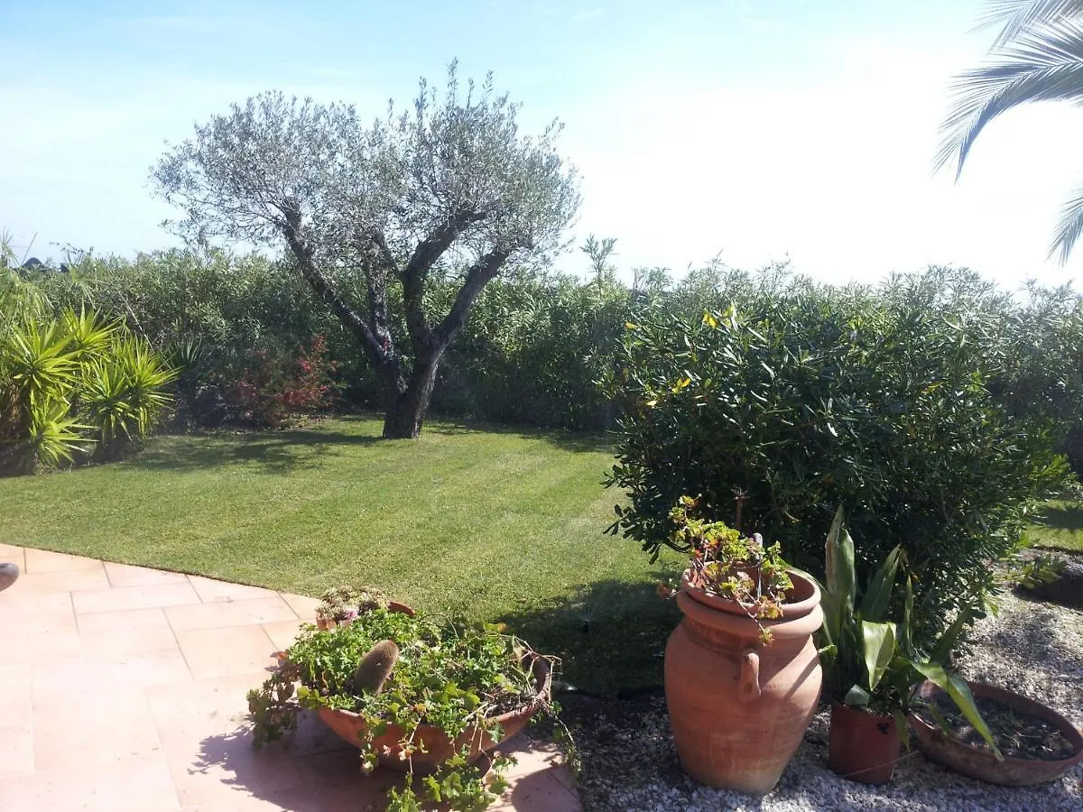 La Casa Dell'Artista Vila Orosei