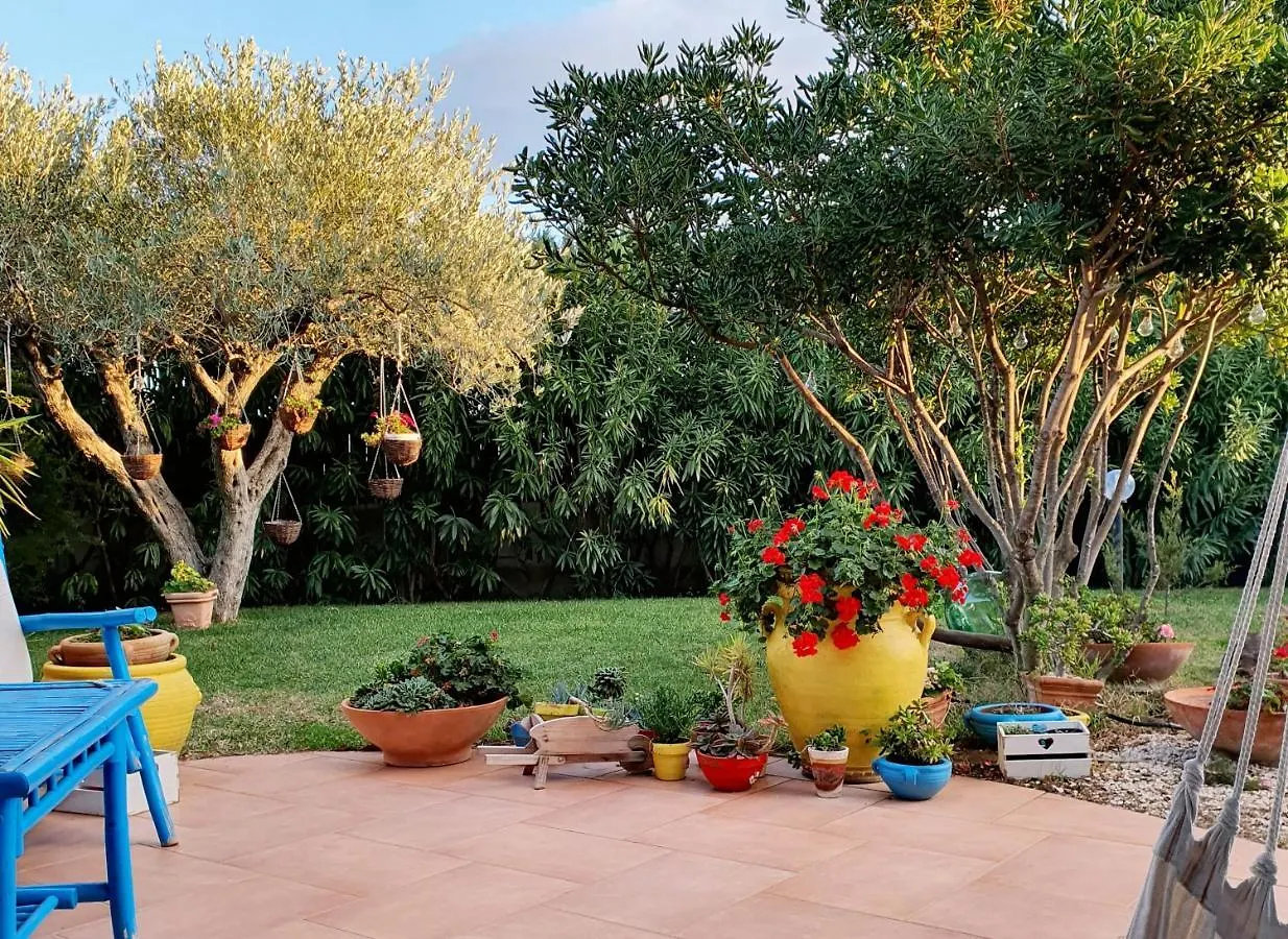 La Casa Dell'Artista Vila Orosei Itália